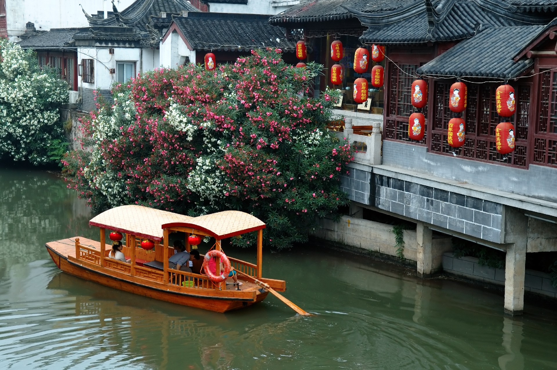 营造文旅生态，孵化精品剧目